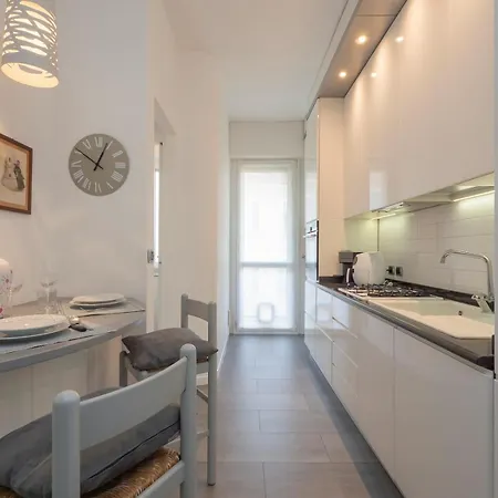 Oasi Di Design In Centro A 아파트